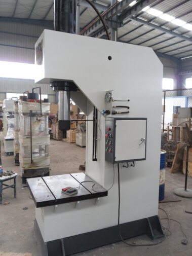 單柱液壓機(jī) 單柱液壓機(jī)