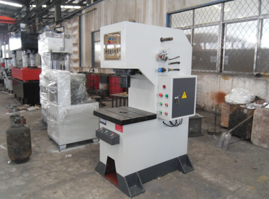 小噸位油壓機（20噸單臂油壓機、液壓機）